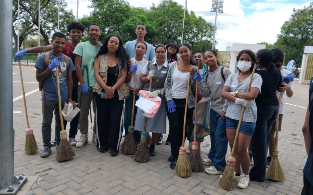 Trash Backpack Challenge : Jeunes mobilisés pour le climat