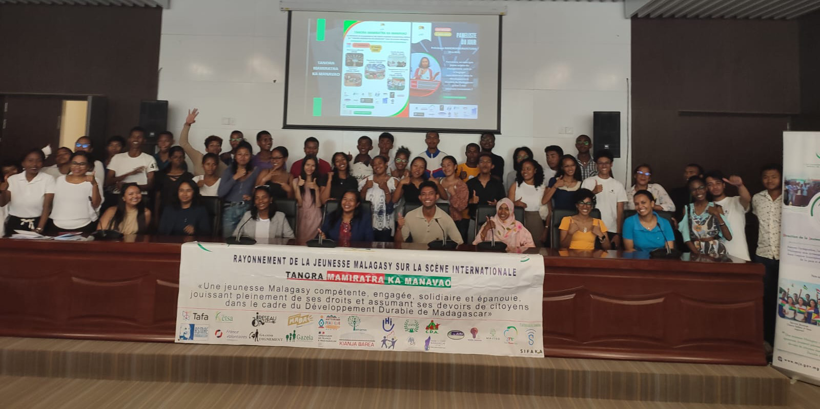 Jeunesse Malagasy engagée: la 4ᵉ édition de “Tanora Mamiratra Ka Manavao” mobilise les jeunes pour un Madagascar durable