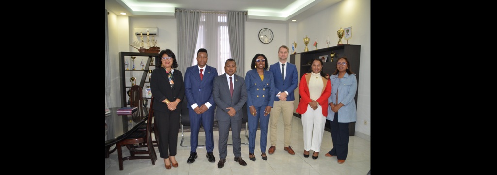 FONDATION FES : VISITE DE COURTOISIE AUPRES DU MINISTERE DE LA JEUNESSE ET DES SPORTS